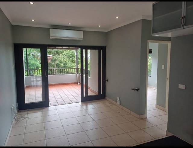 2 BEDROOM APARTMENT FOR SALE IN SHEFFIELD BEACH